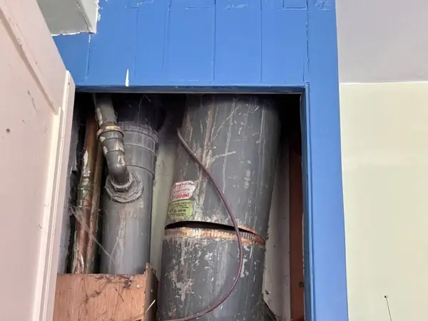 Large asbestos flue pipe removal in Slough
